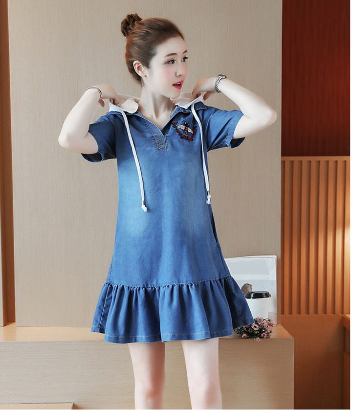 ĐẦM JEAN SUÔNG ĐUÔI CÁ PHỐI CỔ SƠ MI TRẮNG RỜI - NJ2889